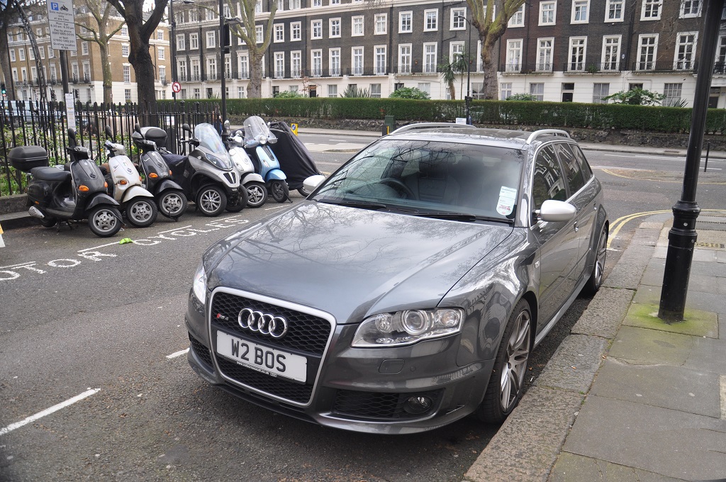 949112AUDIRS41167.jpg