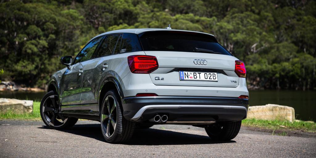 949385AUDIQ20841.jpg