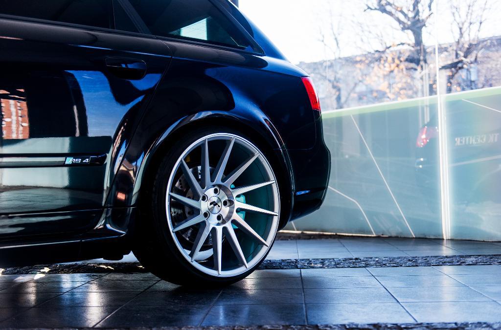 950874AUDIWHEELS1064M3RS4B7.jpg