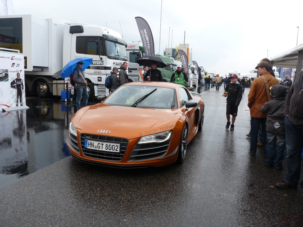 950921R8GT433.jpg