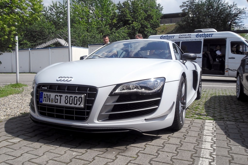 954767R8GT174ESQUIROU.jpg