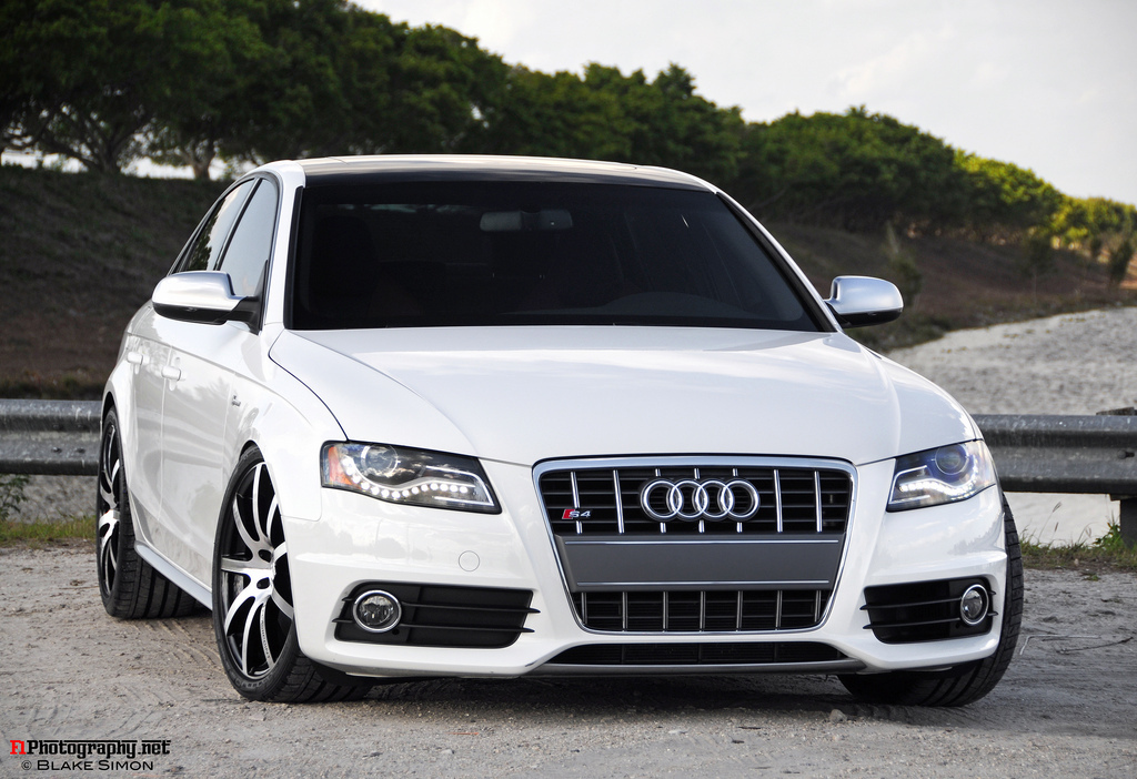955057108S4ESQUIROU.jpg