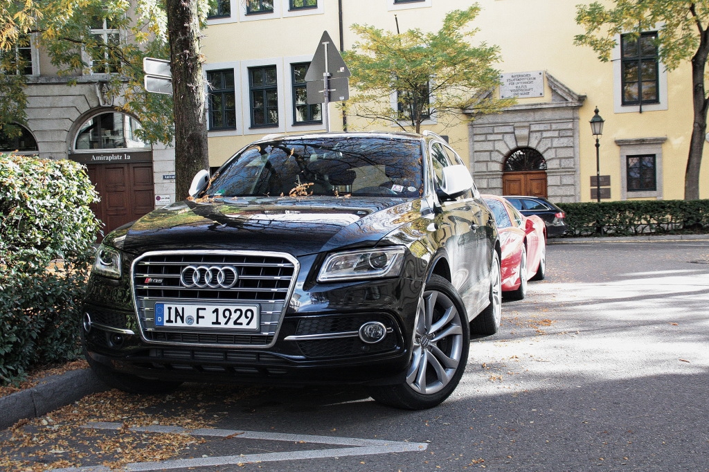 955144AUDISQ5928.jpg