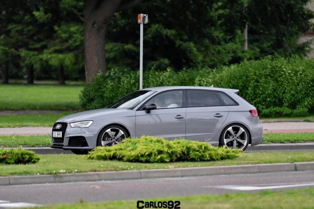 956069RS38V2816.jpg