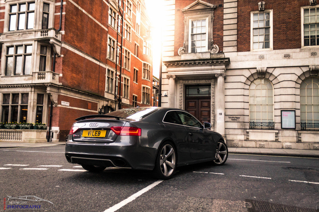 957131AUDIRS5698.jpg