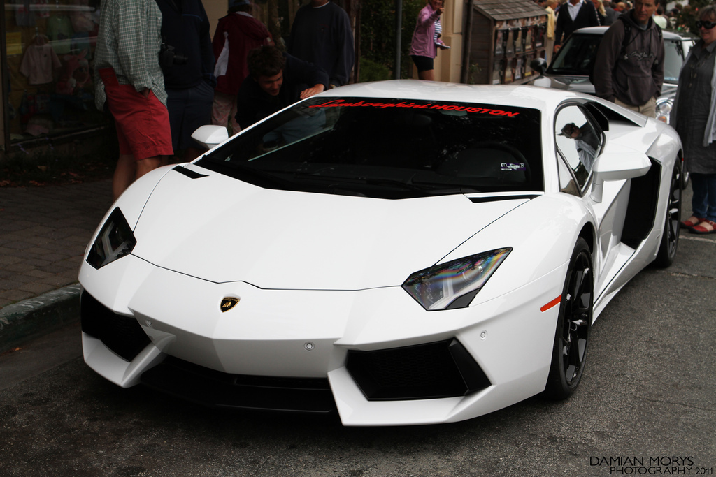 957602095LAMBORGHINIAVENTADORESQUIROU.jpg