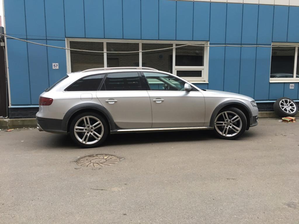 9579692065AUDIA4ALLROAD.jpg