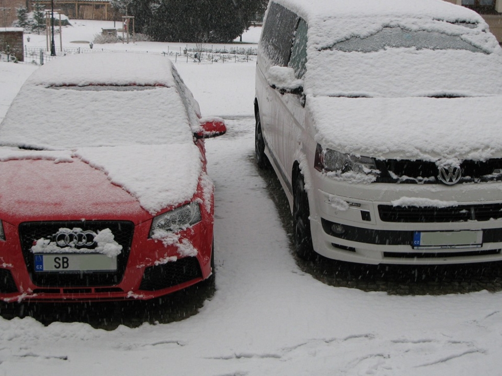 959973196RS3ESQUIROU.jpg