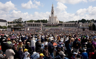 fatima-13-mai-2010.jpg?w=640