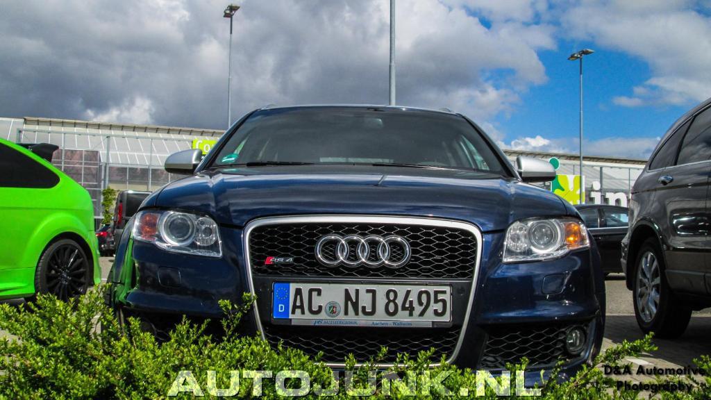 961457AUDIRS42413.jpg