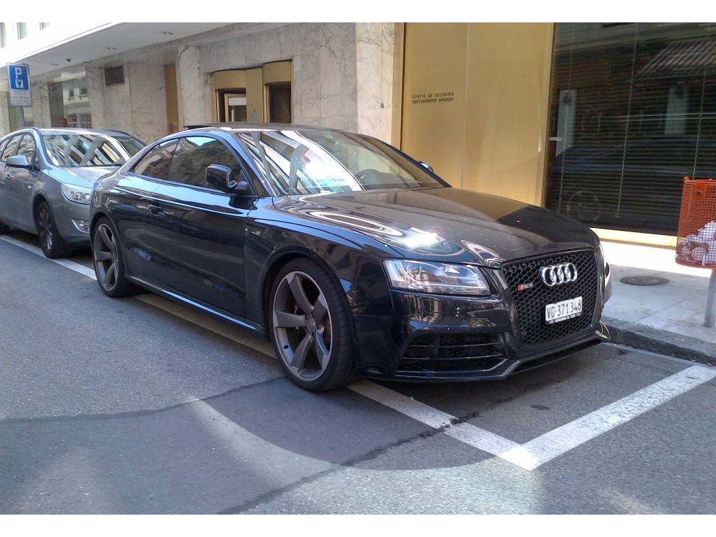 962825AUDIRS5460.jpg