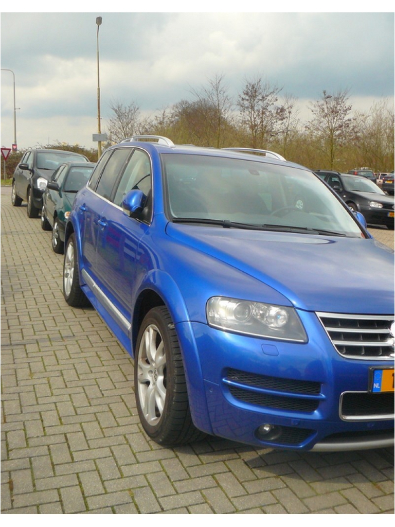 963247W12TOUAREG223ESQUIROU.jpg