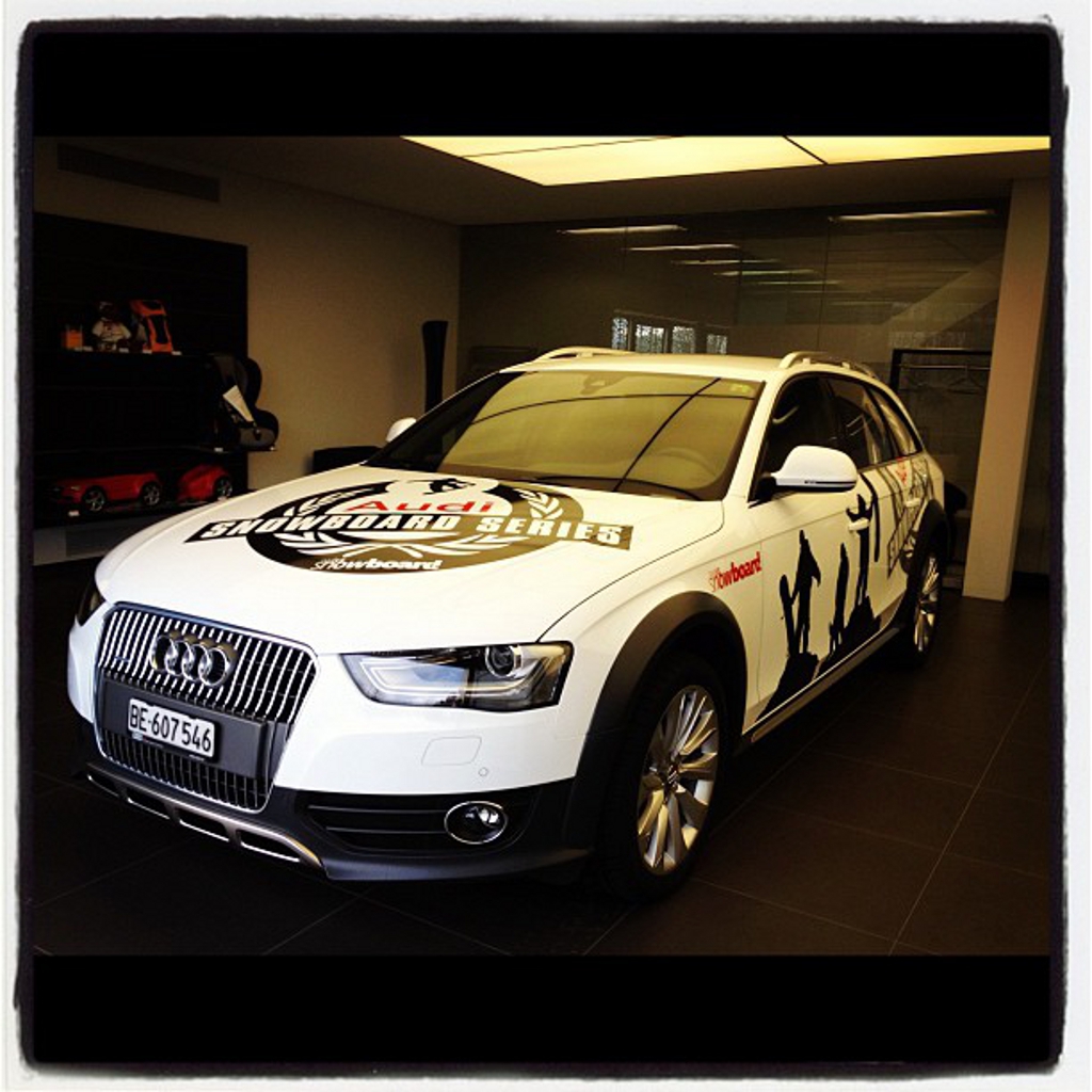 964120258AUDIA6C7ALLROAD.jpg