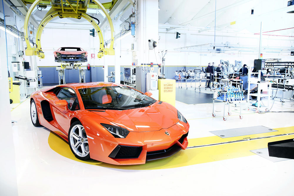 965481117LAMBORGHINIAVENTADORESQUIROU.jpg
