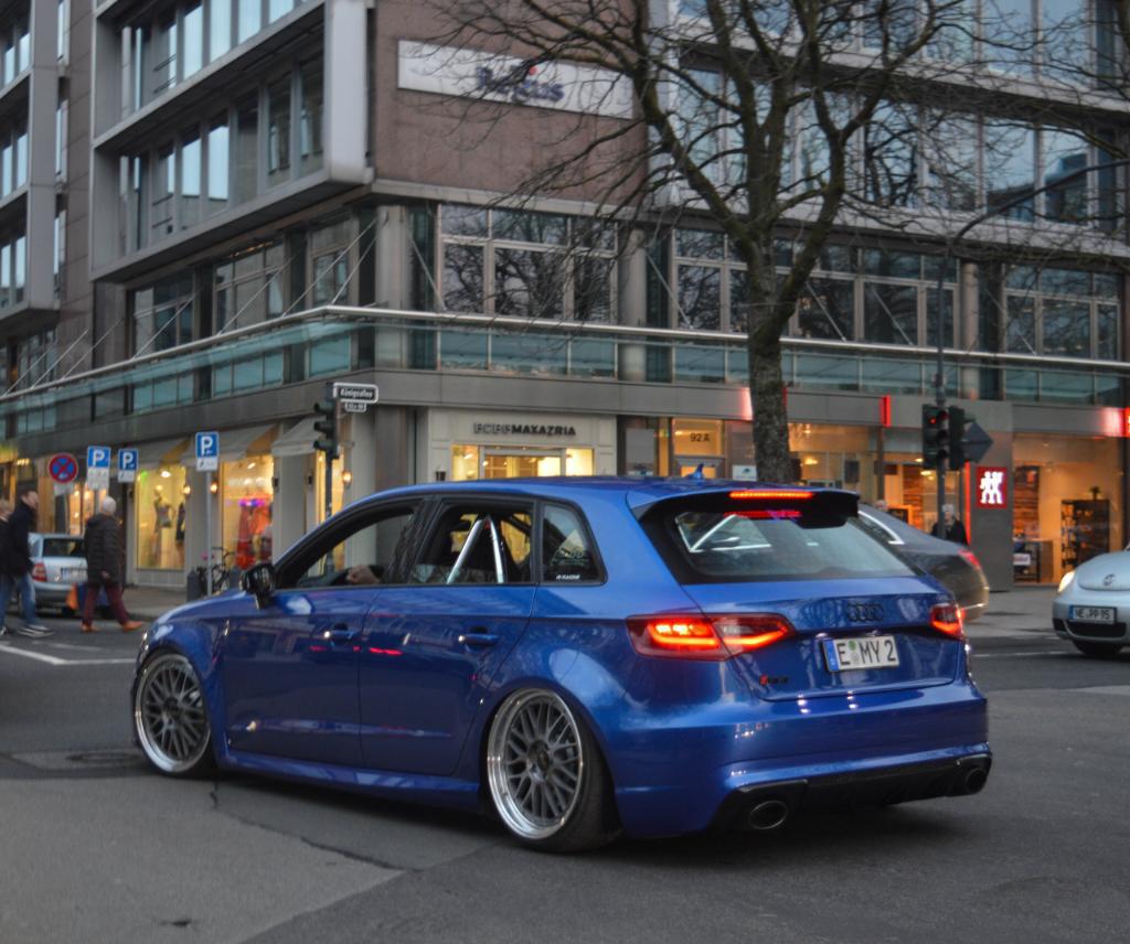 966158RS38V2001.jpg