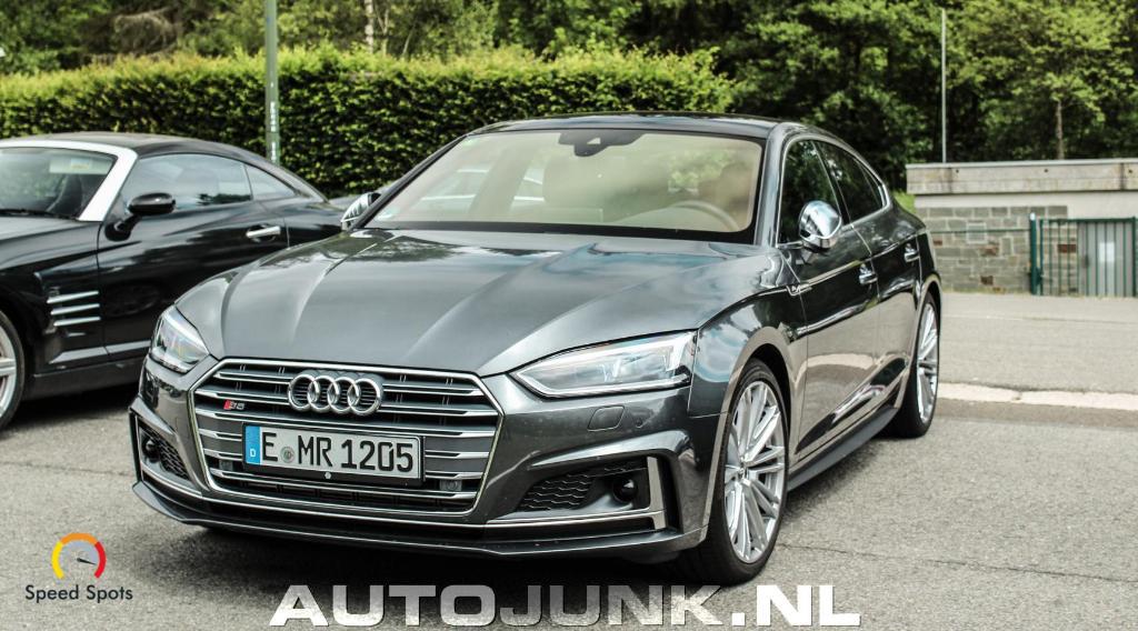966754S5SPORTBACKB90330.jpg