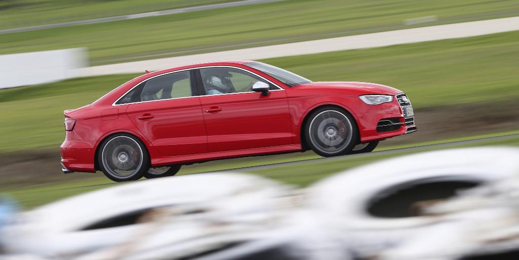 967713S38V428.jpg