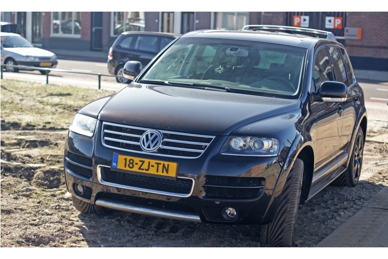 968069W12TOUAREG058ESQUIROU.jpg