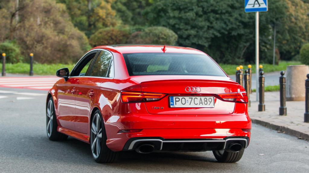 969165RS38V3146.jpg