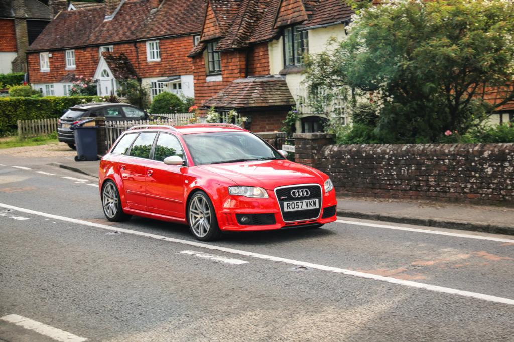 970591AUDIRS42719.jpg