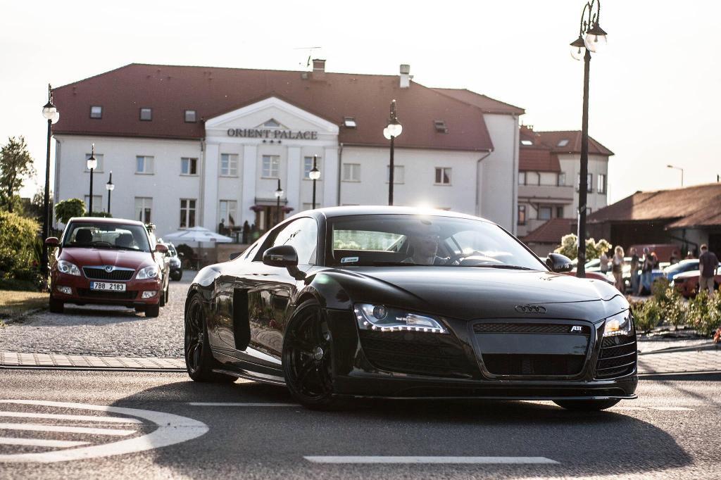 9706153408R8.jpg