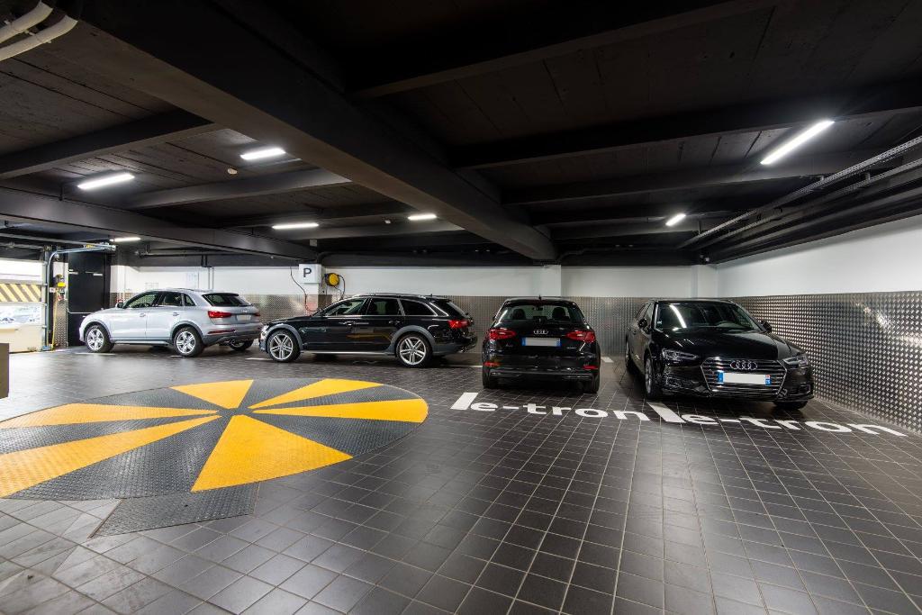 970634903AUDIA6C7ALLROAD.jpg