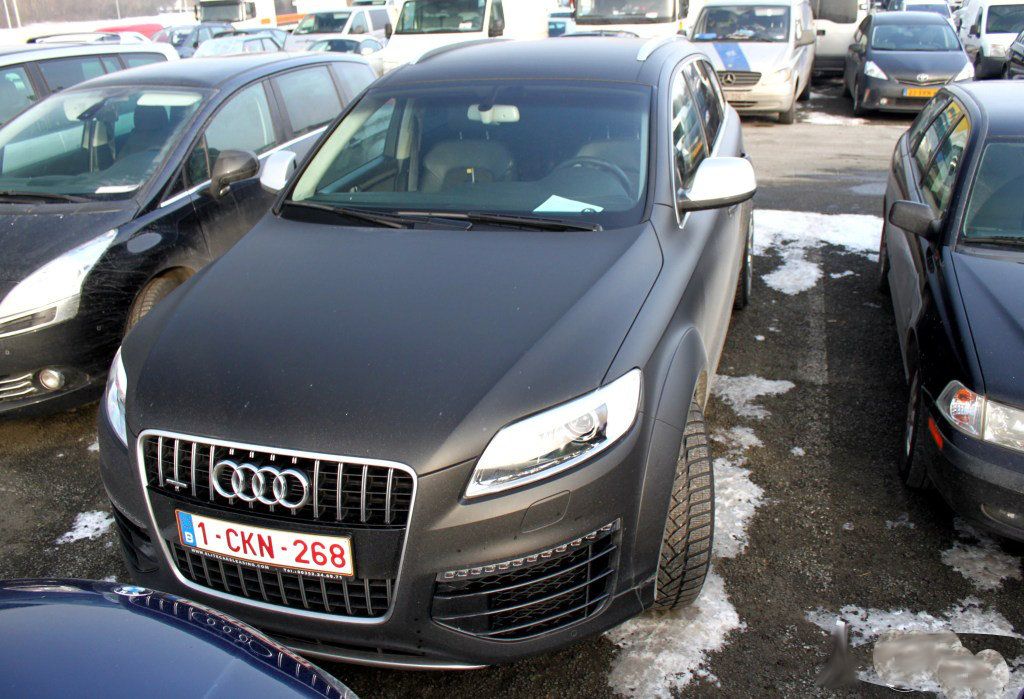 971161643Q7V12.jpg