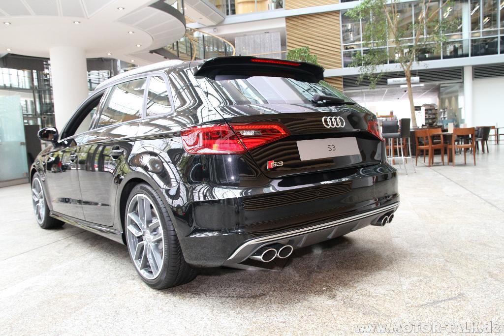 971518S38V122.jpg