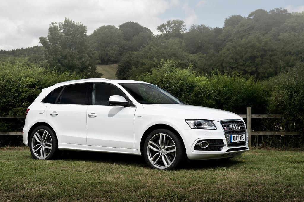 971723AUDISQ51523.jpg