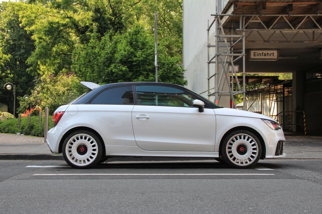 971914A1QUATTRO392.jpg