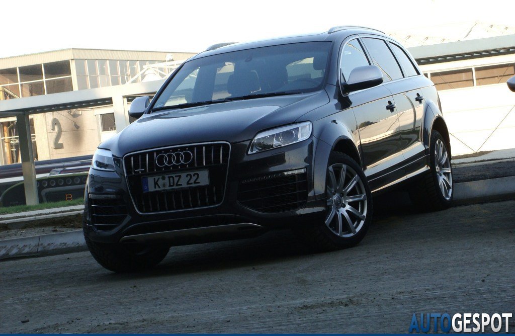 972308129Q7V12ESQUIROU.jpg