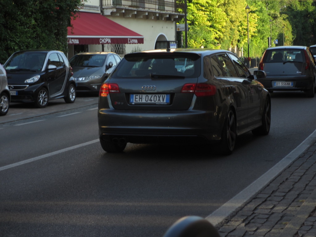 972369953RS3.jpg