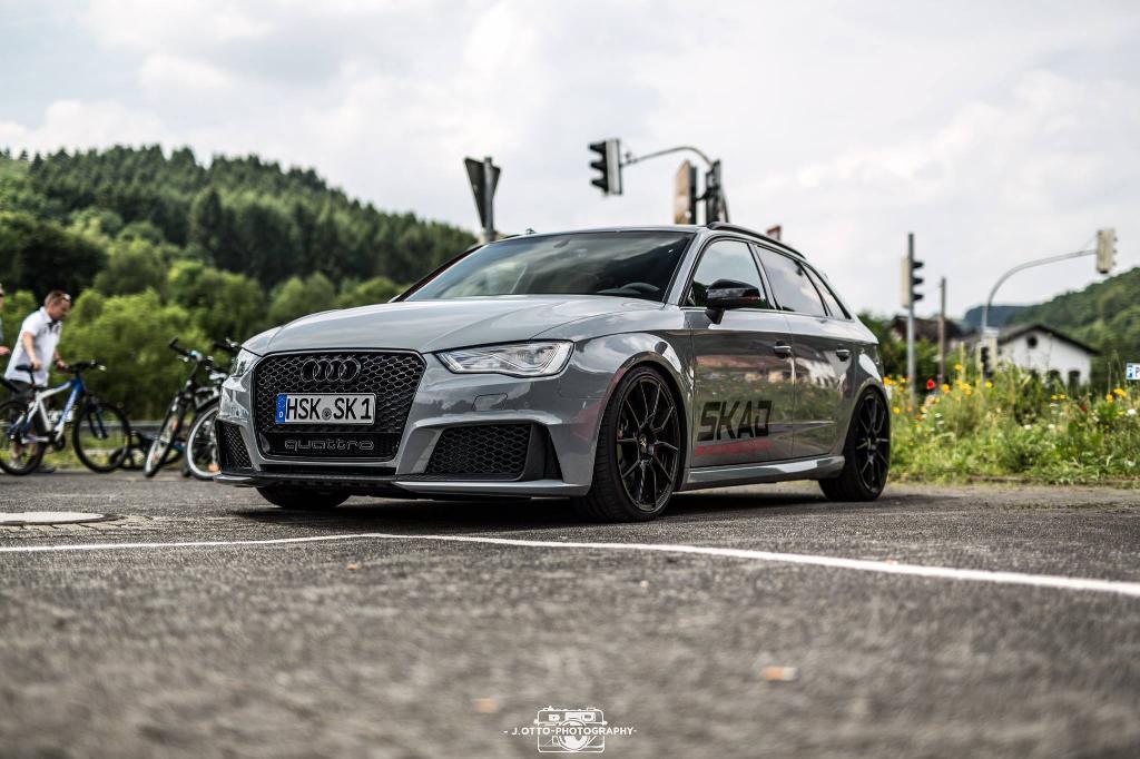 975168RS38V2941.jpg