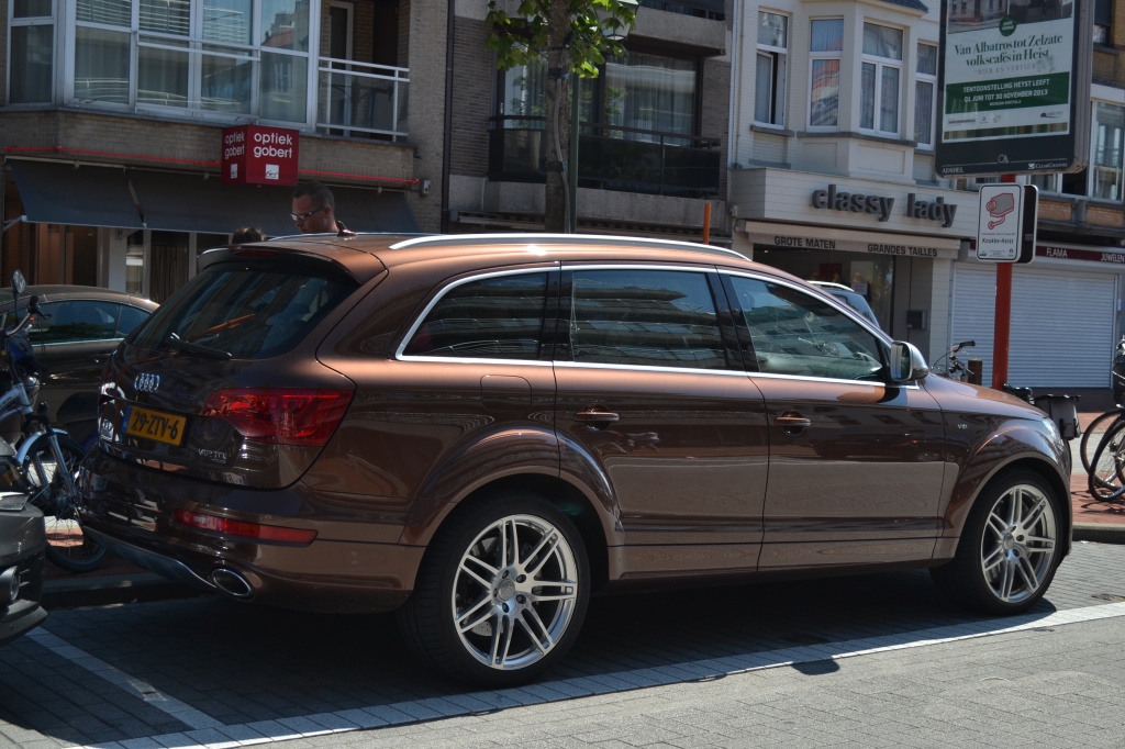 976131959Q7V12.jpg