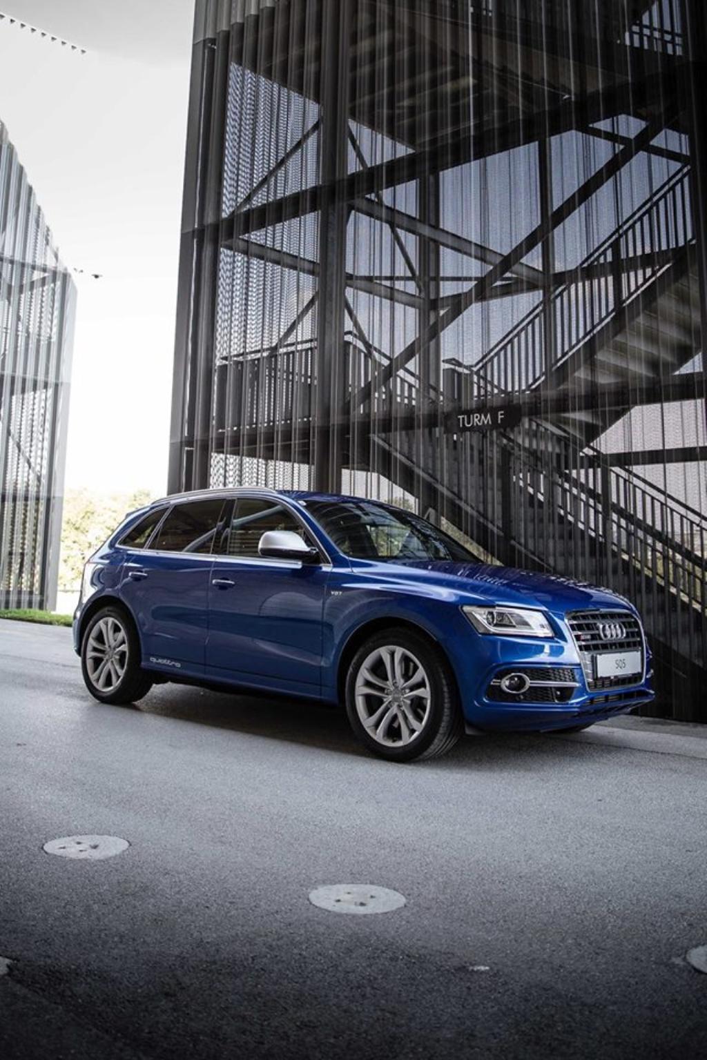 976558AUDISQ51641.jpg