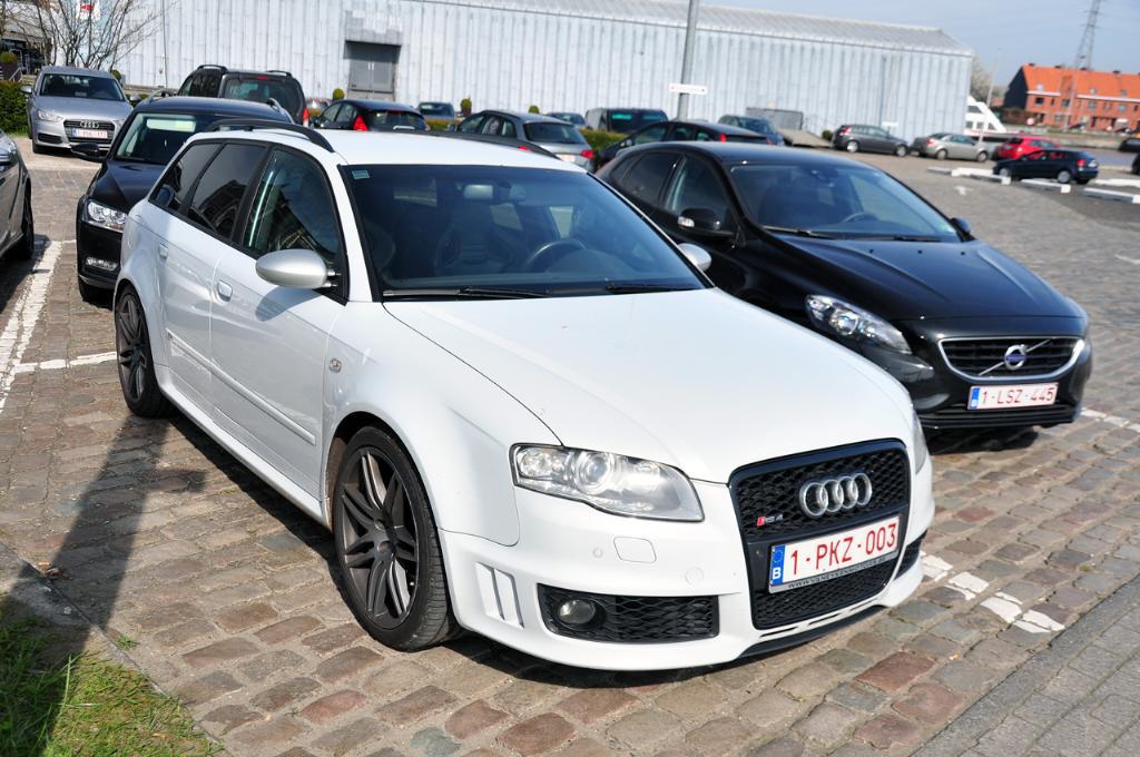 976907AUDIRS43181.jpg