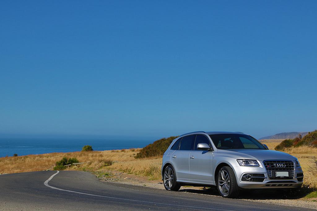 978684AUDISQ5894.jpg