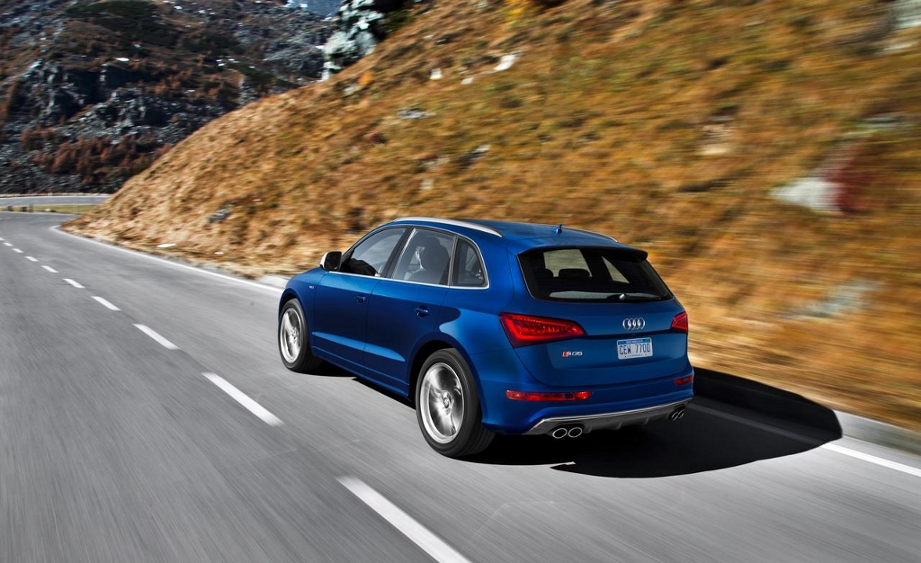 978897AUDISQ5112.jpg