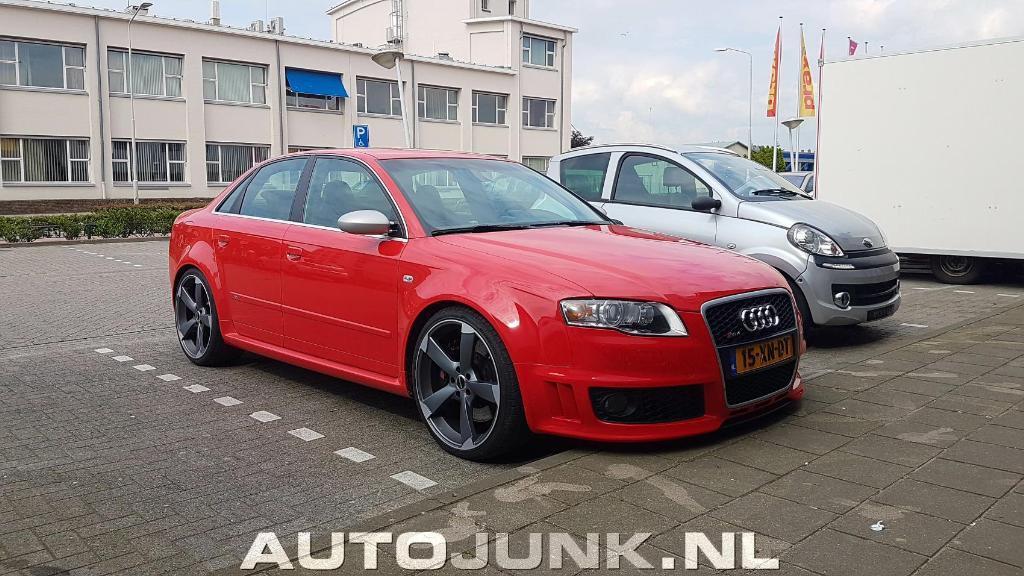 979096AUDIRS42692.jpg