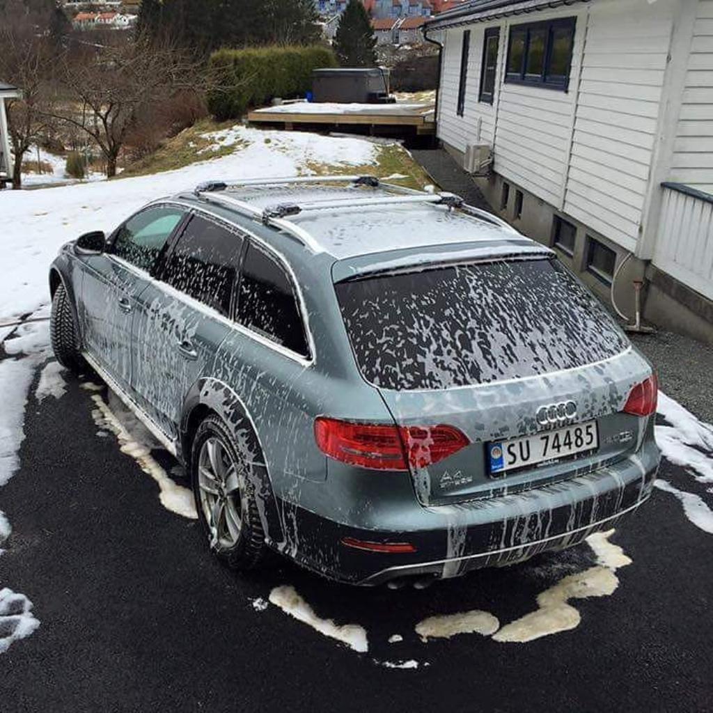 9796061580AUDIA4ALLROAD.jpg