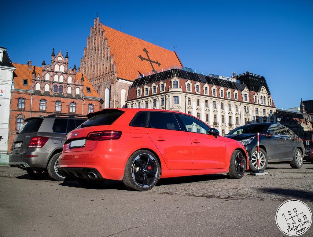 981246RS38V2206.jpg