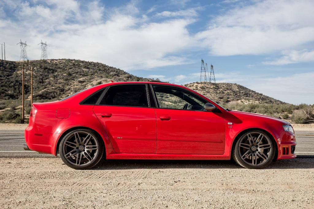 981257AUDIRS42475.jpg