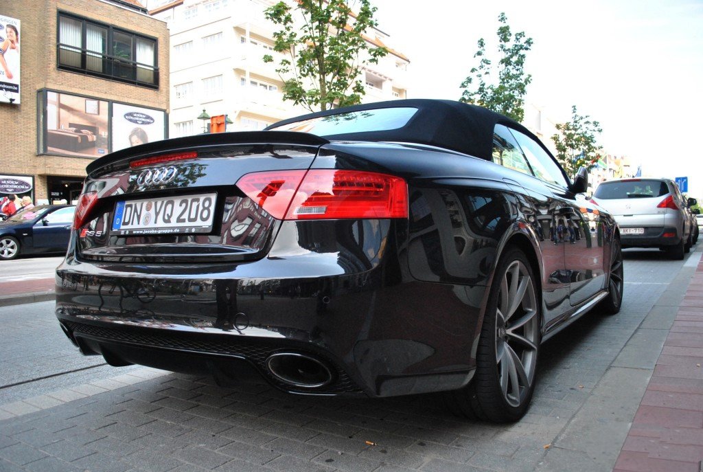982033372RS5CABRIOLET.jpg