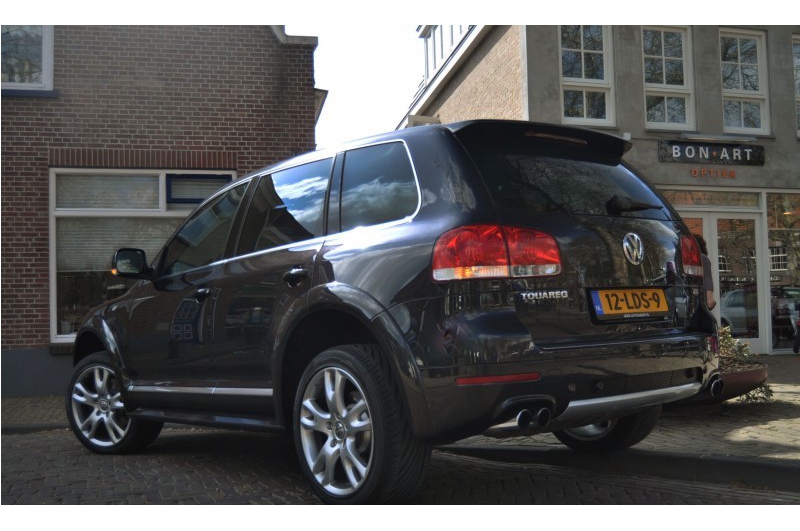 982491W12TOUAREG205ESQUIROU.jpg