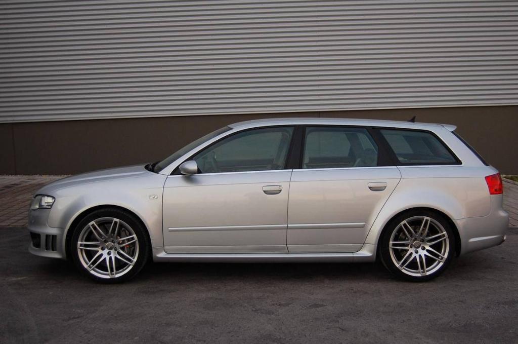982646AUDIRS42498.jpg