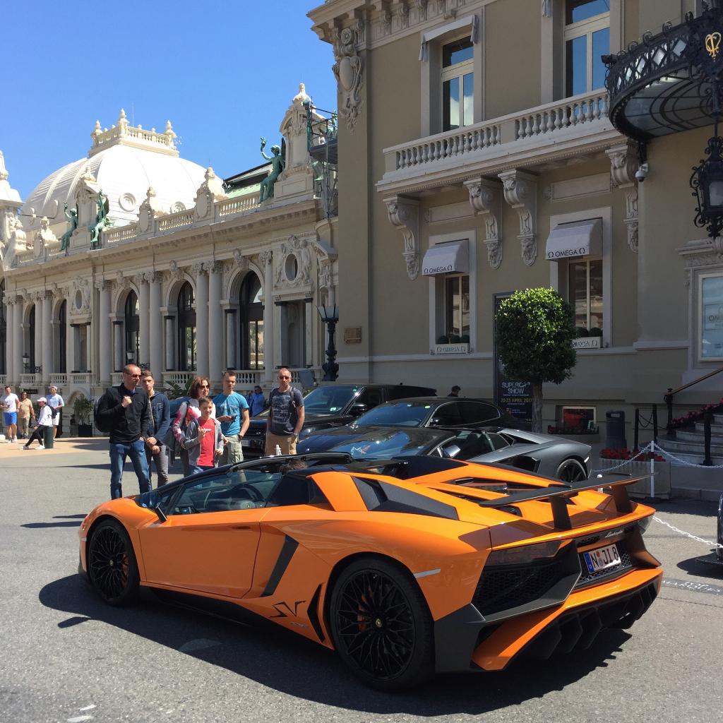 9830614249LAMBORGHINIAVENTADOR.jpg