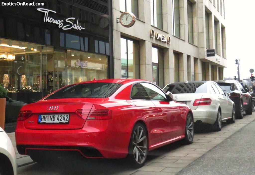 983128AUDIRS53037.jpg