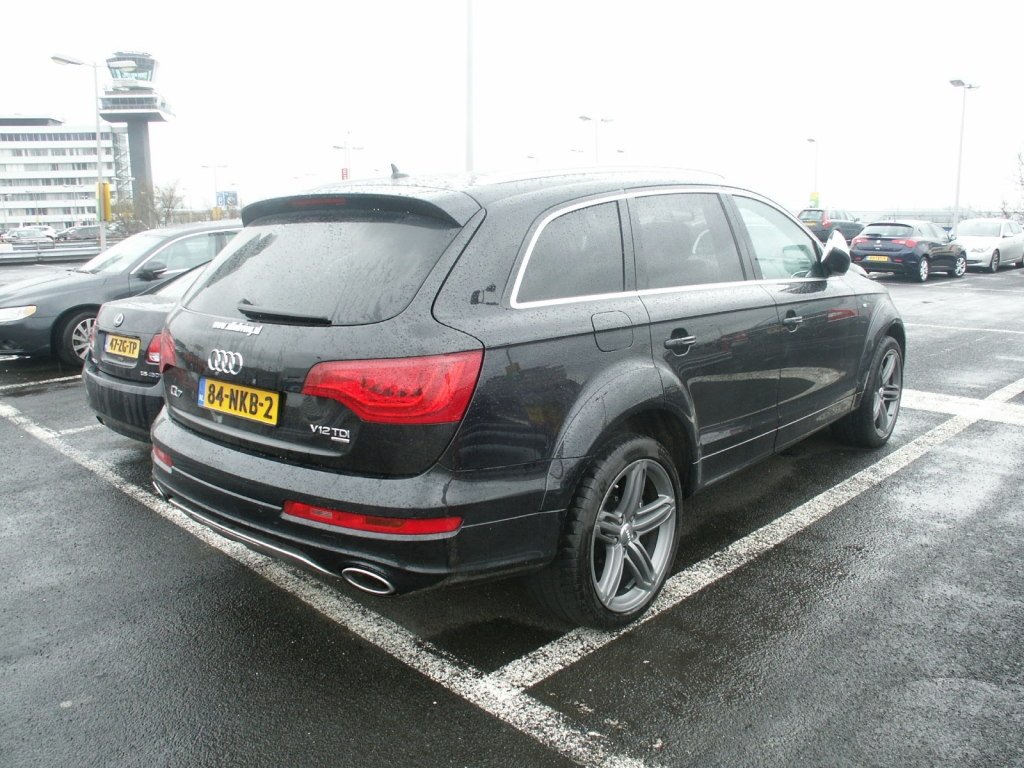983339809Q7V12.jpg