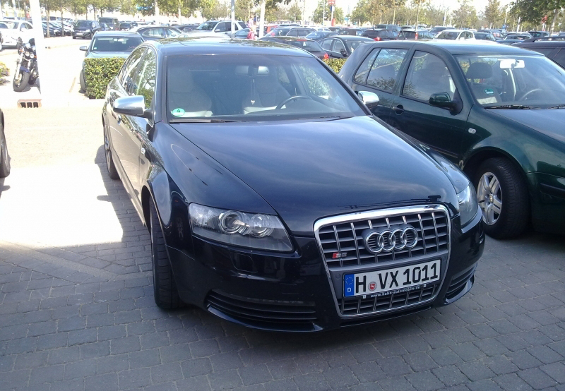 984760253S6ESQUIROU.jpg