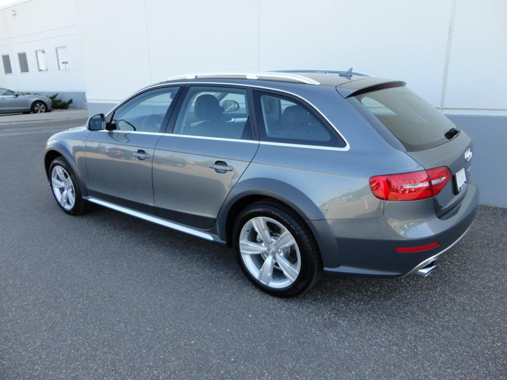 984918329AUDIA4ALLROAD.jpg